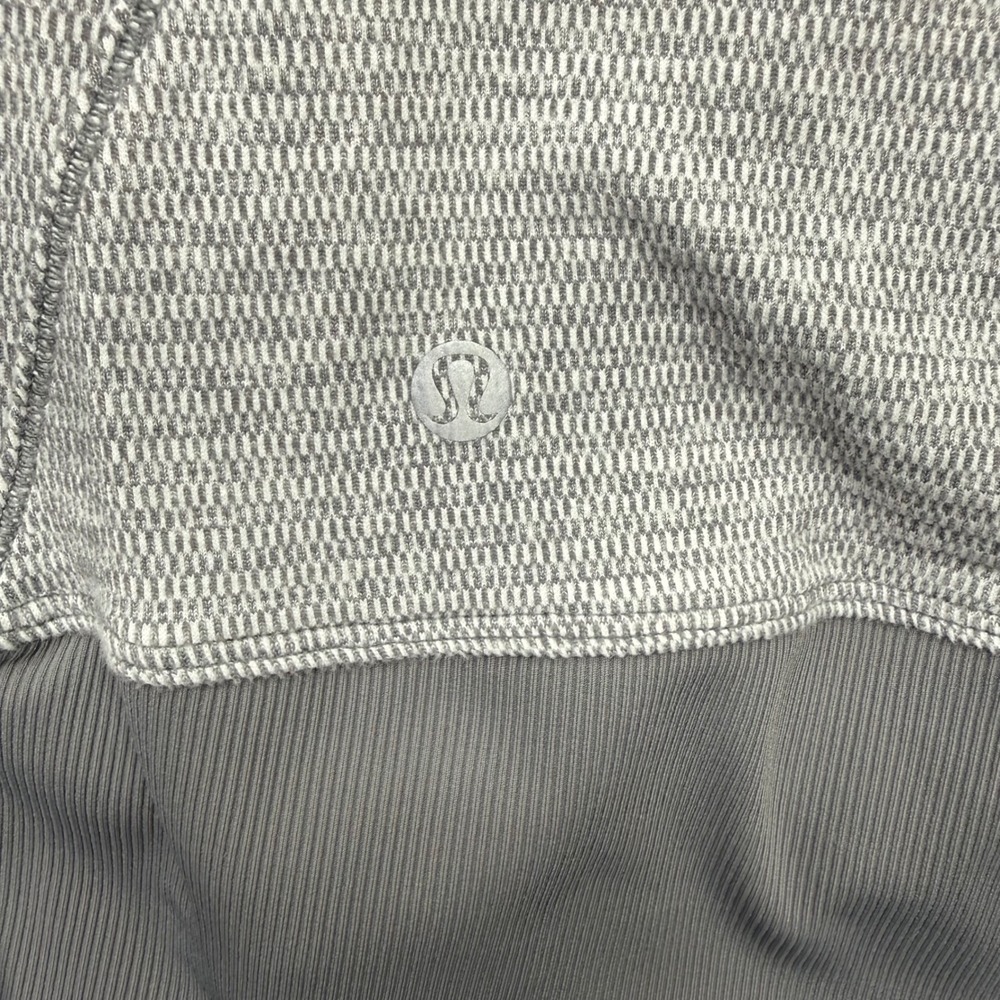 Lululemon Grey Space Dye Quarter Zip Pullover Thumbhole Active Top Size 6 - Picture 9 of 9